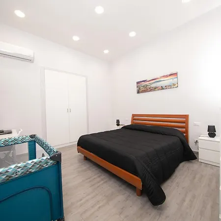Apartment Alma B&b: Seafront Near Center